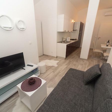 Mia Apartment Baška Voda Екстериор снимка