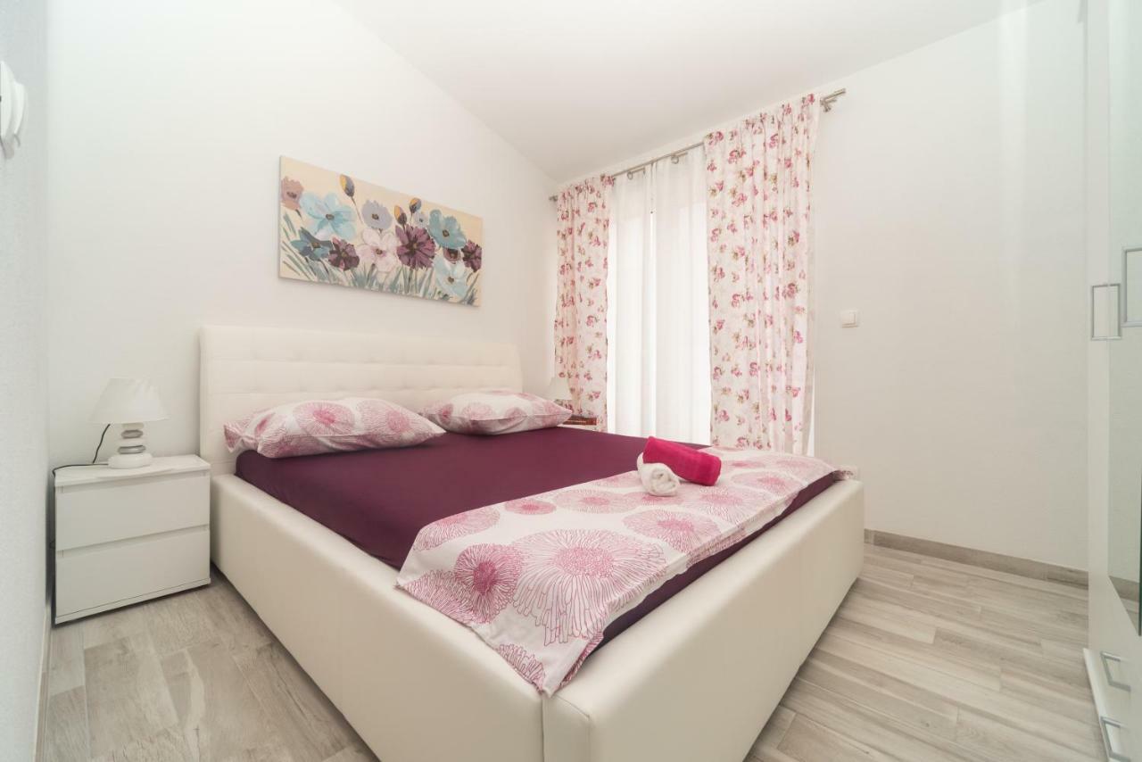 Mia Apartment Baška Voda Екстериор снимка