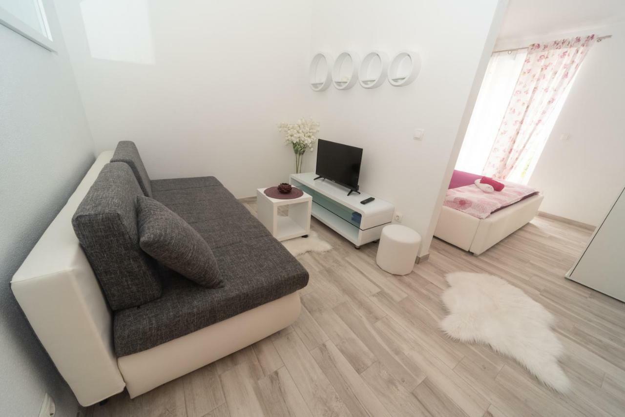 Mia Apartment Baška Voda Екстериор снимка